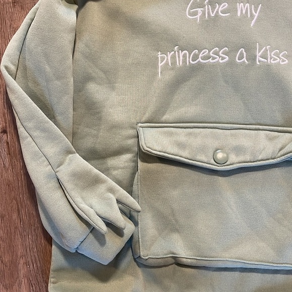 GREEN FROG SWEATSHIRT (S) - Picture 5 of 10